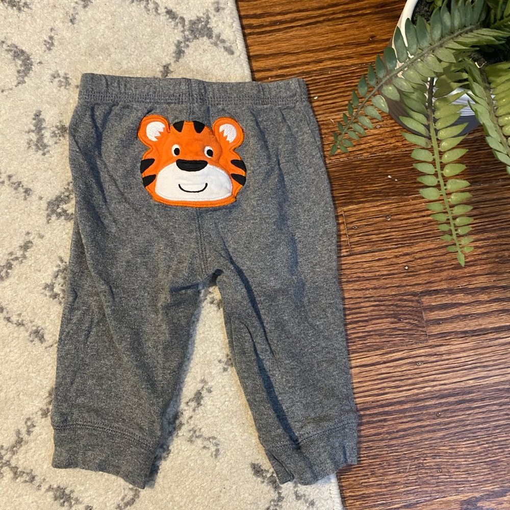 🐯 Baby Sweatpants with Tiger on Butt